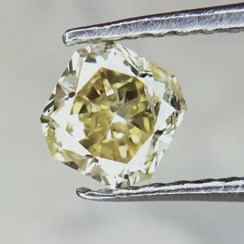 Natural Fancy Greenish-Yellow diamond - 0.42ct Radiant cut